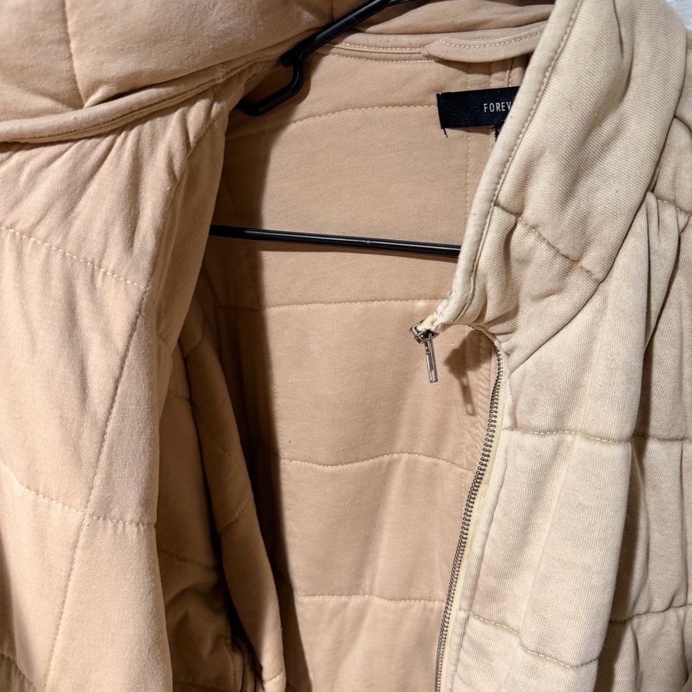 Forever 21 Beige Quilted Jacket - Picture 5 of 5